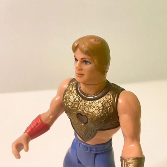 Vintage 1984 She  Ra Princess Power Bow Figure Mattel MOTU Shera Toy - Picture 3 of 12